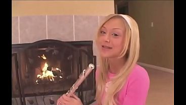 Lil Lexy insert Flute on Pussy