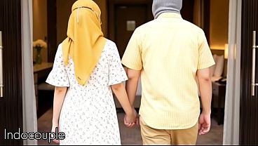 Rekaman seks asli pasangan kampus. Memek creampie memek berantakan dan basah. Kontol basah penuh oleh krim memek